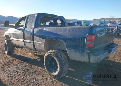 2001 Dodge Ram 2500 St z USA, uszkodzony, nr VIN 3B7KF23611G781689